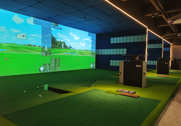 高爾夫球模擬及影音系統